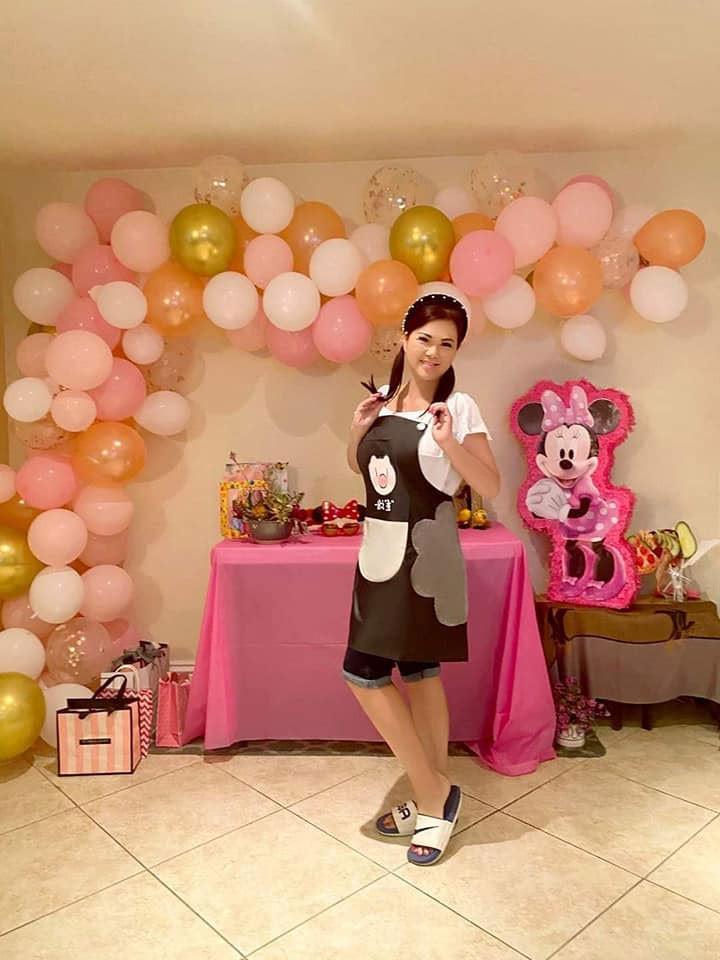 Outfit dễ thương ở nhà của Bé Heo (tên thân mật của Phương Loan).