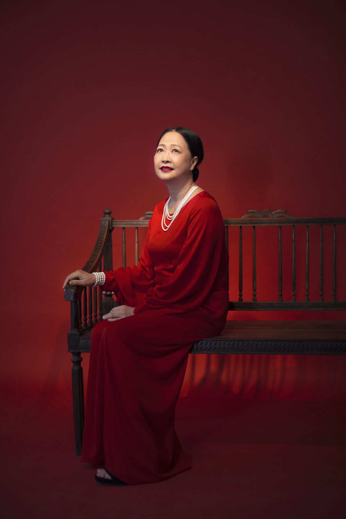 NSND Như Quỳnh chia sẻ, ngoài việc được trời phú cho vóc dáng nhỏ nhắn nên trẻ lâu, nữ nghệ sĩ luyện tập để cơ thể khỏe mạnh hơn. Quan trọng nhất vẫn là giữ cho mình tinh thần lạc quan trong cuộc sống.