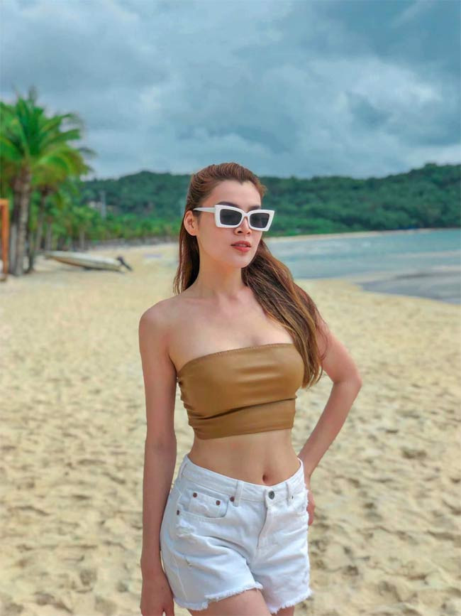 Trước khi quyết định tham gia cuộc thi Đại sứ Hoàn mỹ 2020, Trân Đài từng có thời gian dài định cư tại Mỹ.