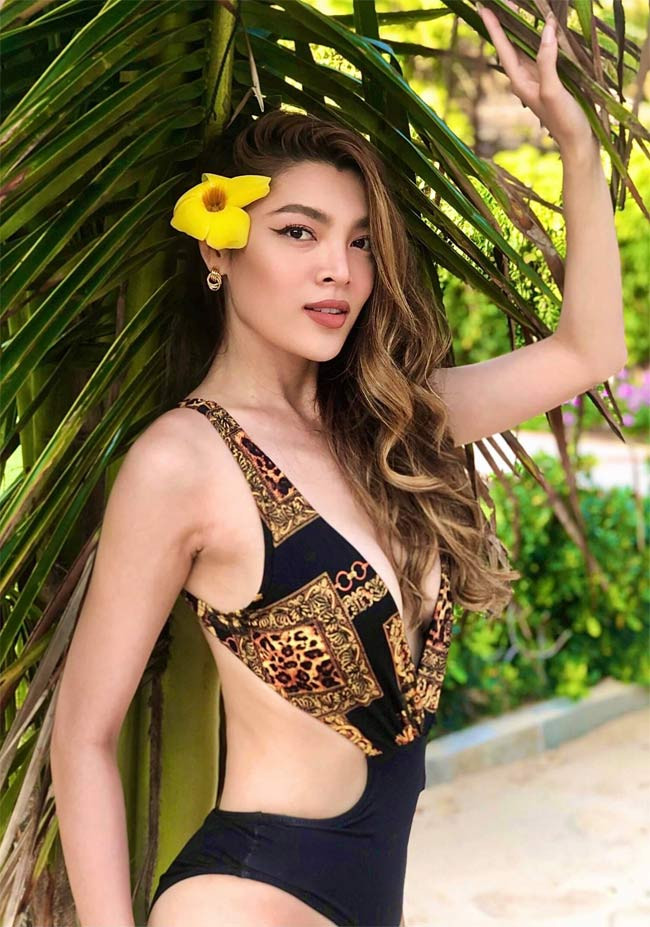 Tuy nhiên, thời gian đó, vì sợ mọi người không chấp nhận nên Trân Đài không dám công khai mình là người chuyển giới.