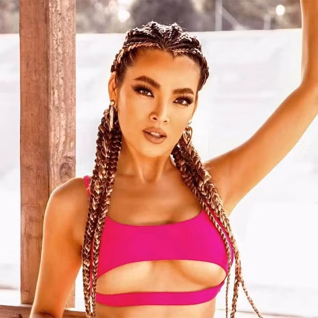 Sở hữu nét đẹp cá tính, Phùng Trương Trân Đài là ứng viên nặng ký trong cuộc thi Hoa hậu chuyển giới Việt Nam 2020.