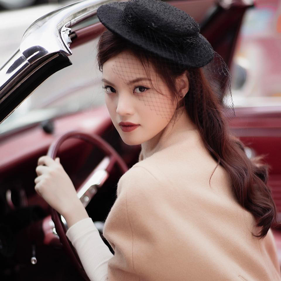 Người yêu mới của nam diễn viên sinh năm 1984 đẹp sắc sảo trong bộ ảnh thời trang.