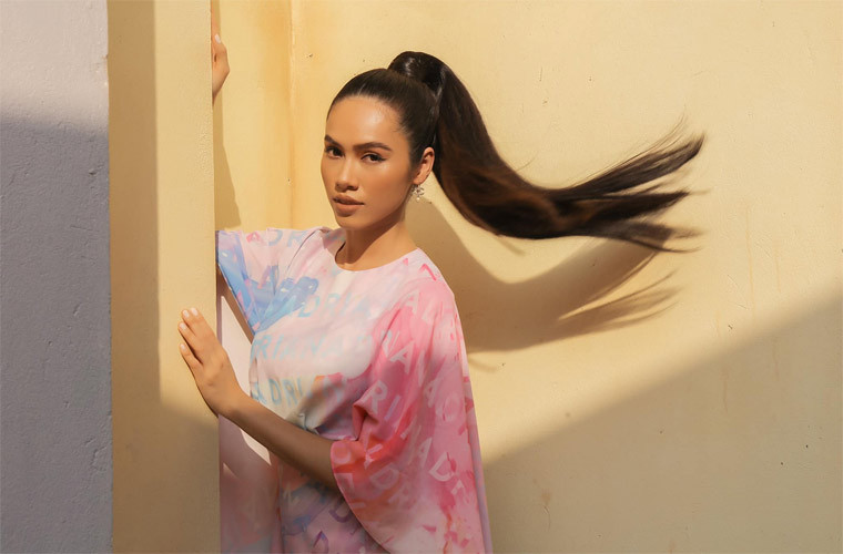 Năm 2015, Hoàng My trở về Việt Nam, đảm nhận vai trò giám đốc đối ngoại của Hoa hậu Hoàn vũ Việt Nam. Bên cạnh đó, cô còn giữ vai trò đồng sản xuất bộ phim "Tèo em 2", là một trong bảy thành viên ban giám khảo chính của cuộc thi Hoa hậu Hoàn vũ Việt Nam 2017. (Ảnh: FBNV)