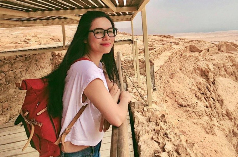 Tốt nghiệp Học viện Điện ảnh New York, Hoàng My đến Israel sinh sống và làm phim. Tại đây cô theo đuổi dự án sản xuất bộ phim tài liệu “Giải mã trí tuệ Do Thái”. (Ảnh: FBNV)