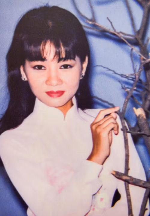 Nhan sắc ngày trẻ của Thu Minh khiến fan phải trầm trồ.