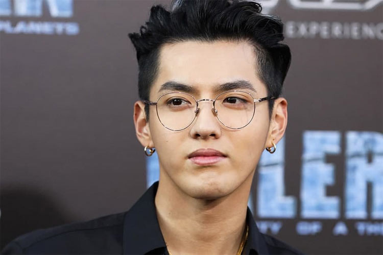 Mới đây, Ngô Diệc Phàm trở thành cái tên được tìm kiếm trên mạng xã hội sau khi bị người yêu cũ, hot girl Đô Mỹ Trúc tố là kẻ lăng nhăng, thích săn mỹ nữ vị thành niên. (Ảnh: weibo)