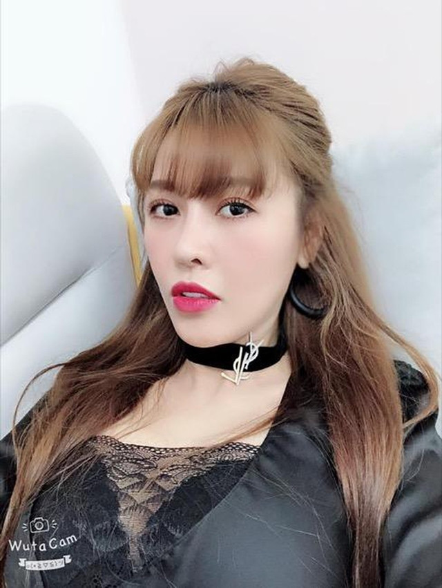 Sau lùm xùm đời từ như chuyện tình cảm một thời với Trường Giang hay nam diễn viên Việt Anh, những tưởng Quế Vân đã tìm được bến đỗ hạnh phúc nhưng có vẻ như ồn ào tình ái chưa hết đeo bám cô.