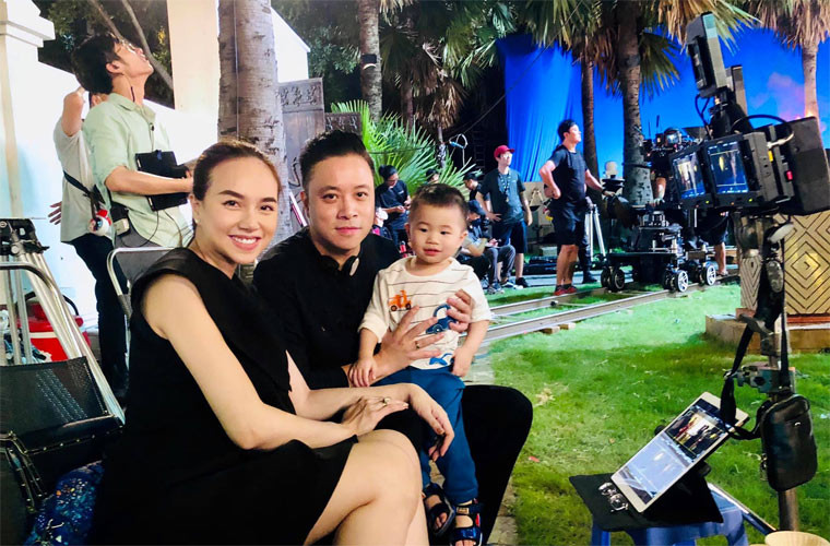 Dịp kỷ niệm 3 năm ngày cưới, Đinh Ngọc Diệp chia sẻ: "3 năm như ở thiên đàng. Cảm ơn anh".