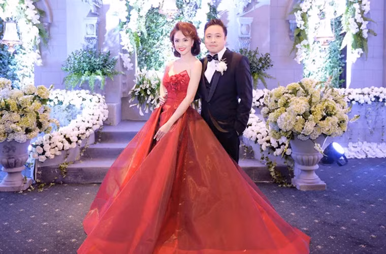 Sám đám cưới linh đình vào tháng 3/2016, Đinh Ngọc Diệp rút dần hoạt động khỏi làng giải trí.(Ảnh: Zing)