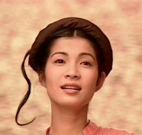 Sau ba năm chung sống, Lan Anh có bầu con trai đầu lòng, cả hai mới tổ chức đám cưới và lúc đó cả hai bên gia đình đều chấp thuận.