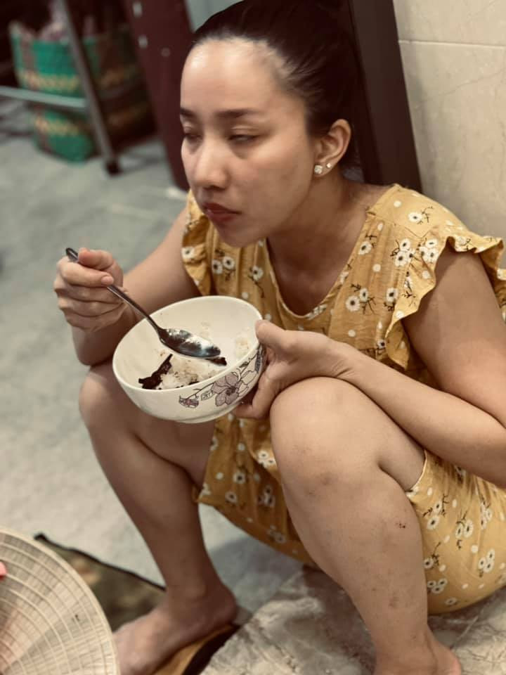 Quỳnh Quỳnh đến ăn cũng không yên với ông chồng "lầy lội".