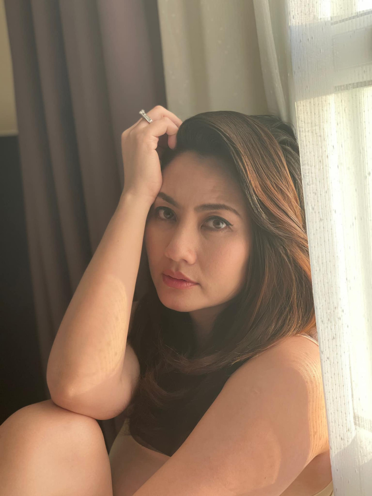 Khi không đi diễn, bà mẹ một con dành nhiều thời gian để luyện tập và chăm sóc bản thân.