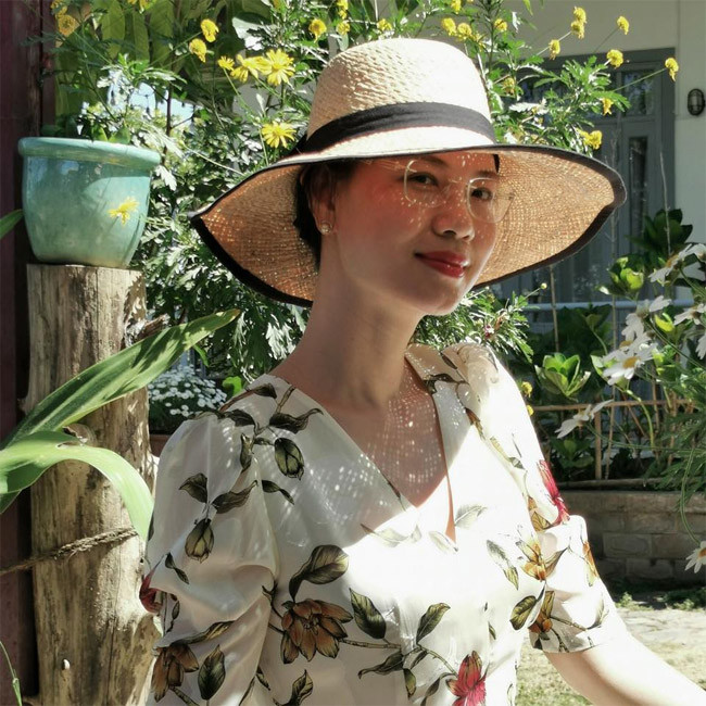 Hiện Minh Thúy đang sống hạnh phúc bên chồng và hai con: 1 trai, 1 gái.