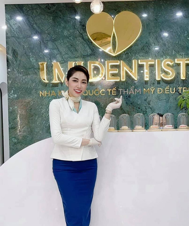 Bất hạnh trong hôn nhân nhưng Đặng Thu Thảo giữ kín suốt thời gian dài. Trên trang cá nhân, Đặng Thu Thảo thường xuyên cập nhật hình ảnh cô đi làm với cương vị giám đốc một phòng nha khoa ở TPHCM và khoe hình ảnh hai con trai.