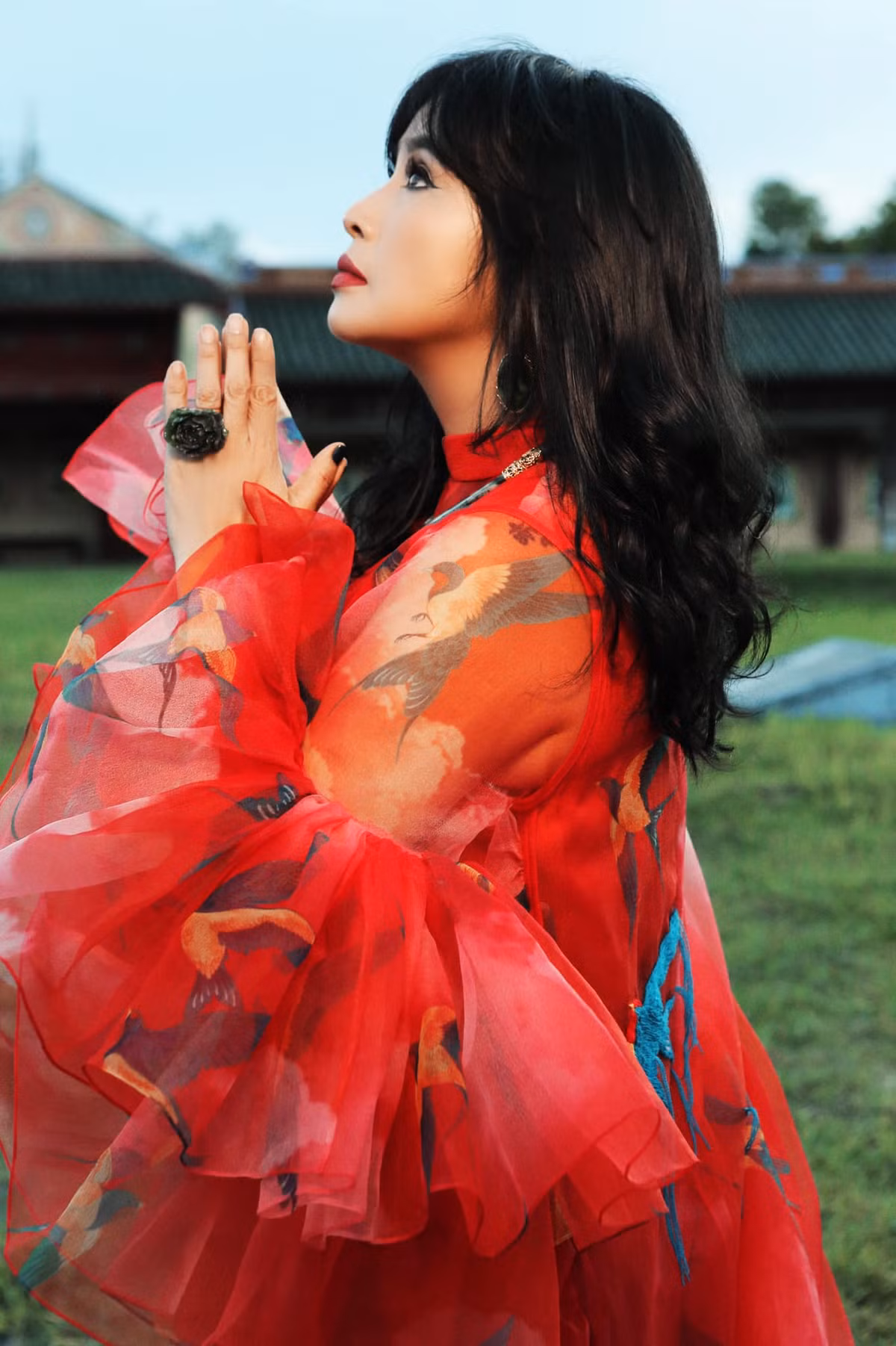 Trầm trồ trước hình xăm của Thanh Lam, nhiều người cũng không quên khen ngợi vẻ đẹp trẻ trung và quyến rũ của chị ở tuổi 52.