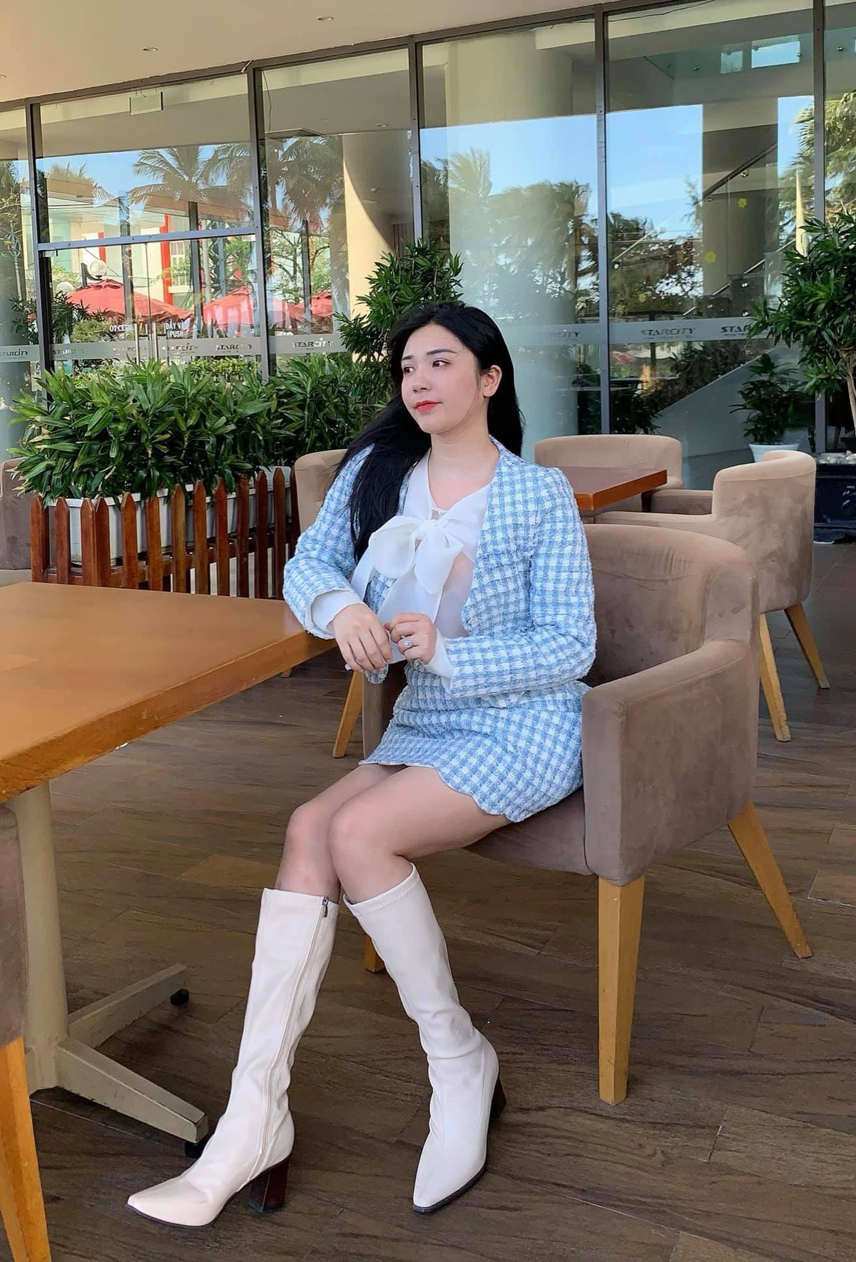 Người đẹp than "nhớ em eo quá"!.