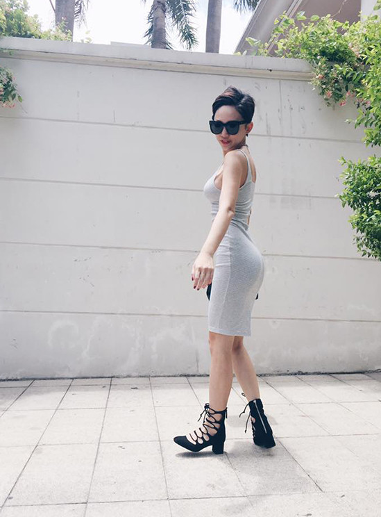 Nữ ca sĩ chẳng ngại đăng ảnh "dìm hàng" mình lên trang cá nhân.