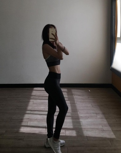 Có vẻ như Nhã Phương bị ám ảnh quá mức về cân nặng khiến cho cơ thể bị sụt cân nghiêm trọng.