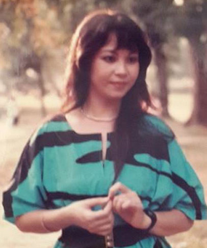 18 tuổi, Thanh Quý đã bén duyên nghiệp diễn và được khán giả nhớ tới qua hàng loạt bộ phim như: "Chuyến xe bão táp", "Những người đã gặp", "Cây xương rồng trên cát", "Tình yêu và khoảng cách", "Không có đường chân trời", "Người đàn bà bị săn đuổi", "Chuyện tình trong ngõ hẹp"… (Ảnh: VTV)