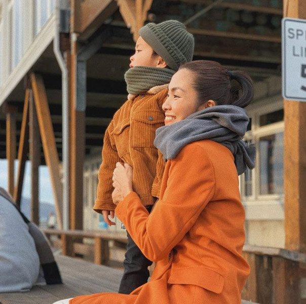 Sinh hai con liên tiếp, một trai, một gái lần lượt vào năm 2015 và 2017, Tăng Thanh Hà dành thời gian chăm sóc cho gia đình nhỏ và công việc kinh doanh.