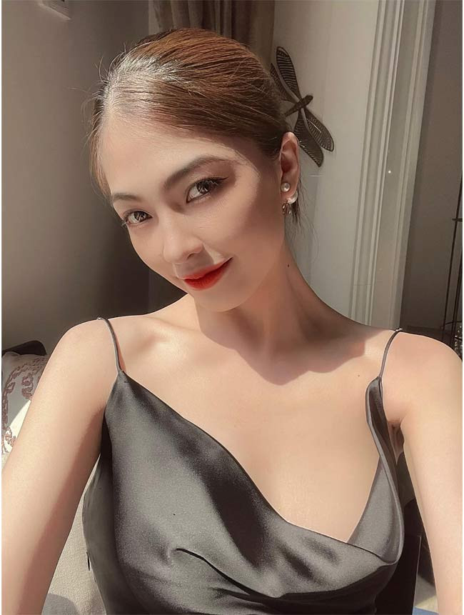 Người đẹp 24 tuổi sở hữu body sexy cùng khuôn mặt ưa nhìn.