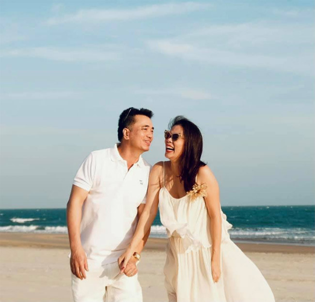 Lấy được người chồng giỏi giang, có trách nhiệm và yêu thương gia đình, con cái nên Mỹ Lệ rất thoải mái về tinh thần, ngày càng trẻ ra.