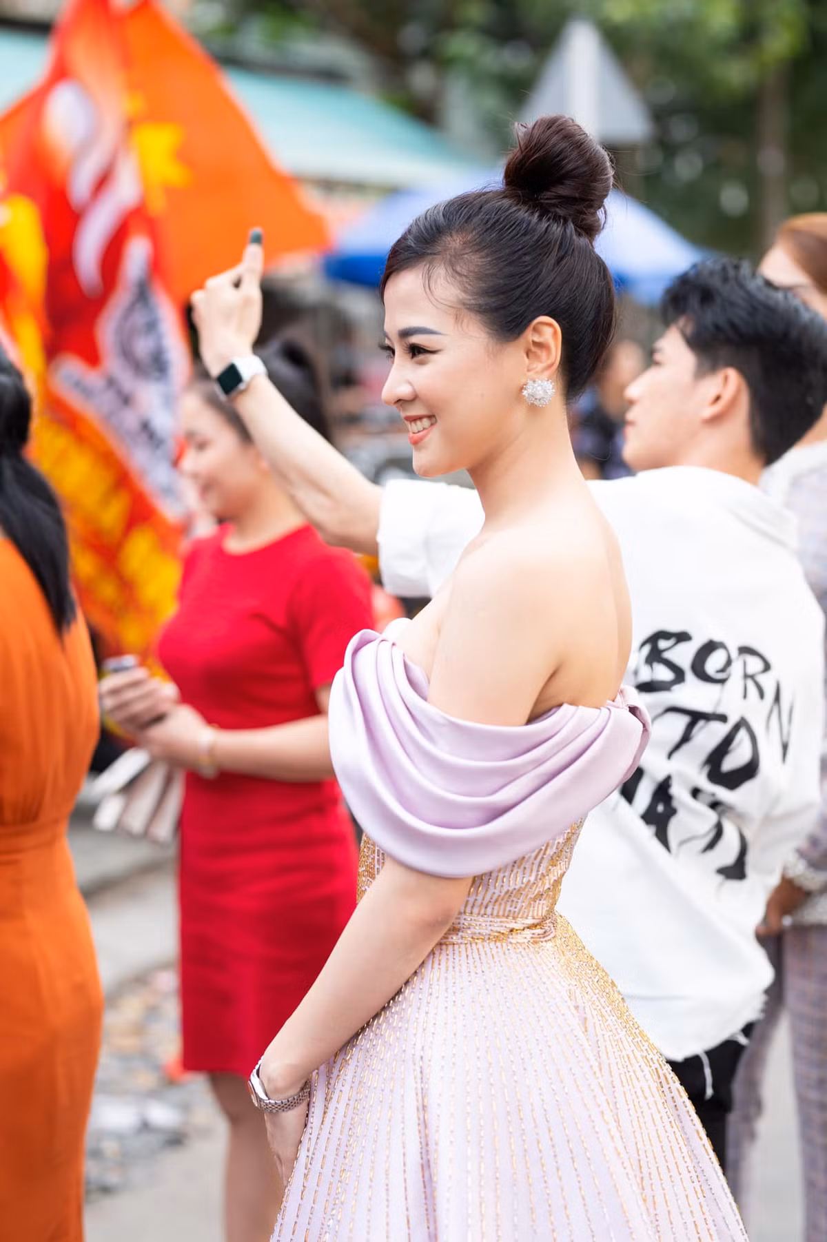  Bạn gái diễn viên Minh Luân gây ấn tượng với nhan sắc đời thường xinh đẹp và quyến rũ.