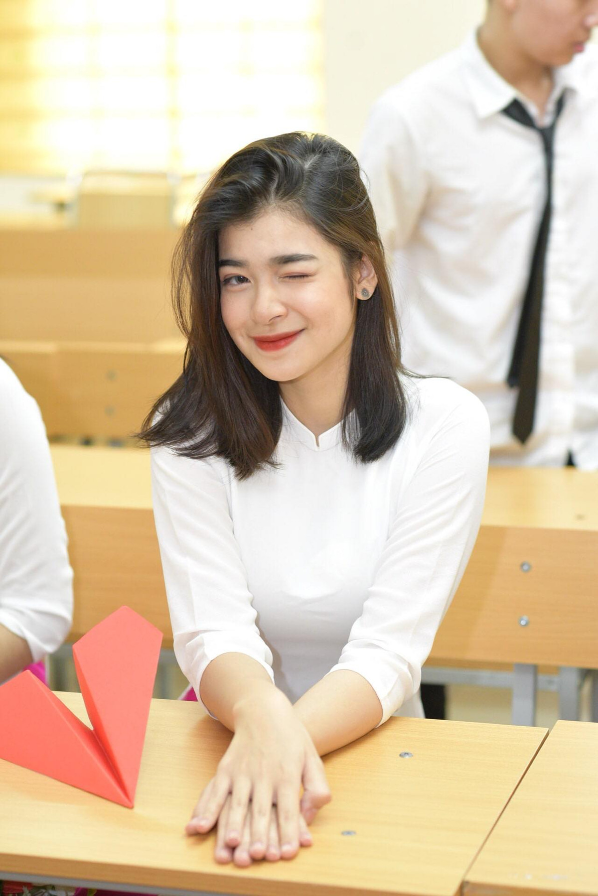 4 người con là lý do khiến nam diễn viên phải từng quyết định tạm gác lại công việc nghệ thuật để dành thời gian chăm sóc và nuôi dạy con khôn lớn, trưởng thành.