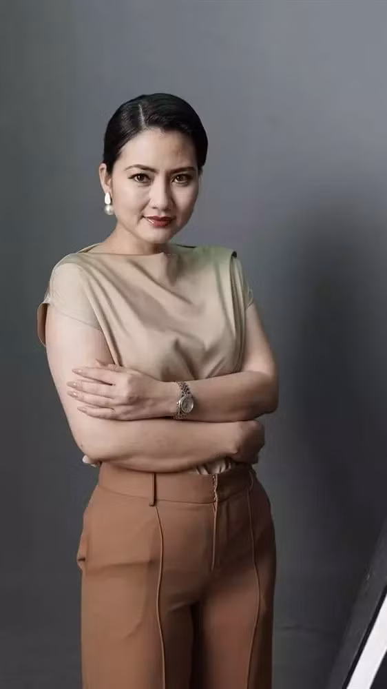 Ngoc Lan “Mat na guong” thay doi soc sau khi tang 10kg