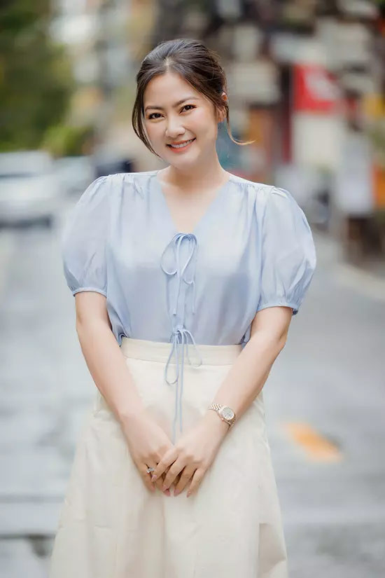 Ngọc Lan cho biết cô tăng cân là vì tác dụng phụ của việc truyền nước biển trong những lần nằm viện năm 2020.