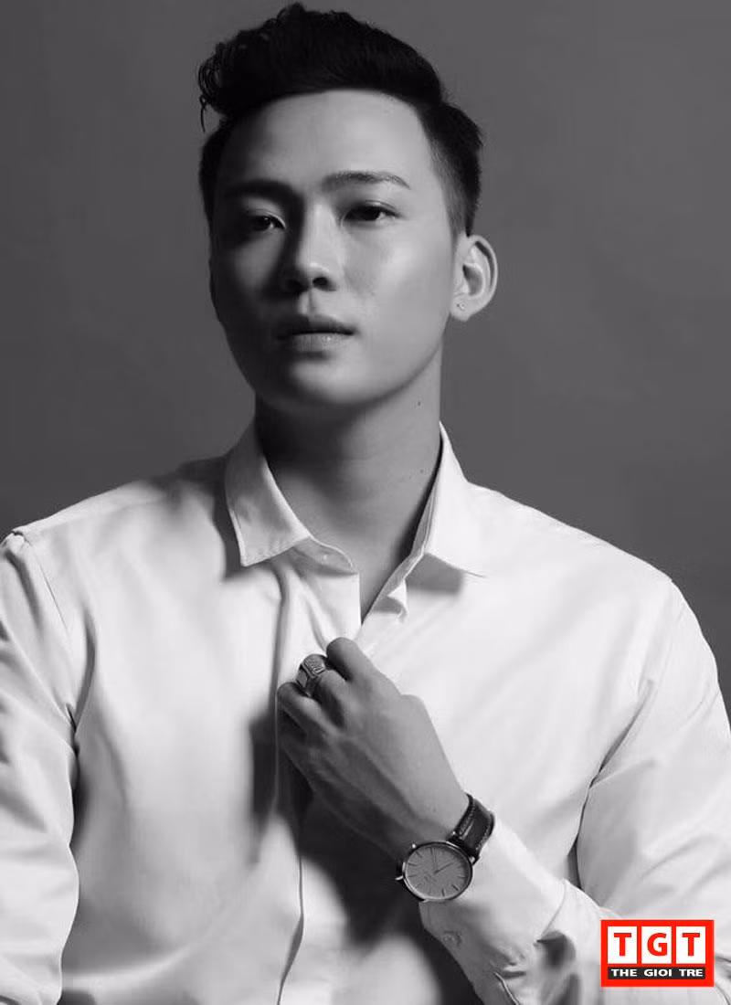 Tuy nhiên sở hữu chiều cao quá khổ đã khiến cho Cao Anh Tiến biệt danh Chun (1994) sinh ra và lớn lên tại Thanh Hóa, hiện đang sống và làm việc tại Thành Phố Hồ Chí Minh gặp không ít rắc rối trong cuộc sống hàng ngày.