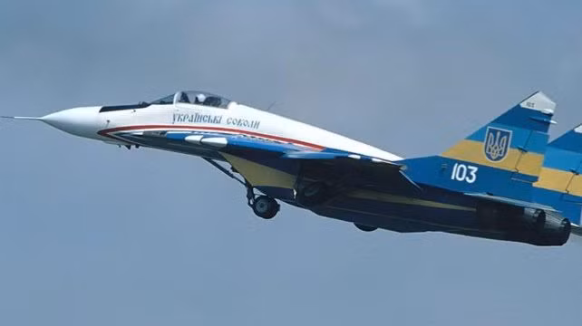 Đã có nhiều trường hợp máy bay chiến đấu MiG-29 bị hư hỏng trong các tình huống chiến đấu, sau đó được phục hồi và đưa vào sử dụng. Trong cuộc xung đột đang diễn ra ở Ukraine, Không quân Ukraine đã đạt được thành công đáng kể khi sửa chữa và phục hồi các máy bay chiến đấu này bằng phụ tùng do các đồng minh phương Tây cung cấp.