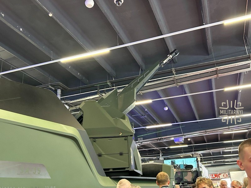 Tại Triển lãm công nghiệp quốc phòng MSPO 2024 diễn ra ở Ba Lan, tổ hợp pháo phòng không tự hành SA-35 do nước này sản xuất đã được giới thiệu khi vừa hoàn thiện.