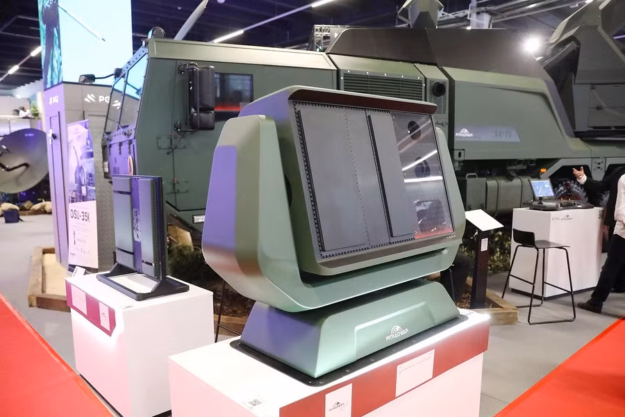 Hệ thống có thể hoạt động ở chế độ tự động hoặc dưới sự điều khiển của người vận hành khi cần thiết. SA-35 sẽ được sử dụng để bảo vệ những cơ sở chiến lược, căn cứ quân sự và nơi tập trung quân trên chiến trường.