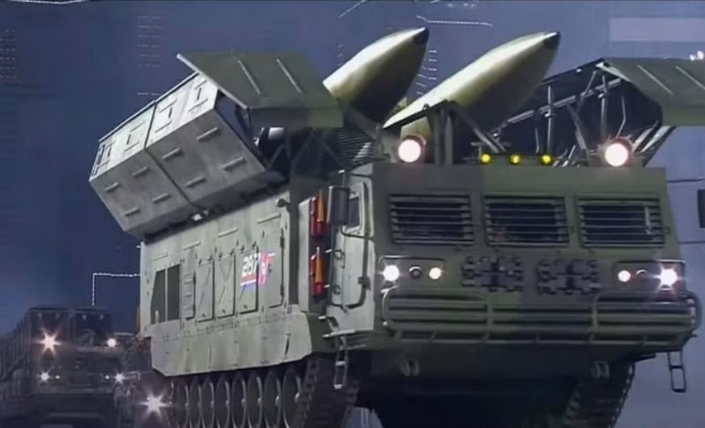 Các nền tảng dự phòng tương tự đã được tạo ra cho KN-24 - một hệ thống tên lửa đạn đạo chiến thuật khác được nhận xét tương tự MGM-140 ATACMS nổi tiếng của Mỹ.