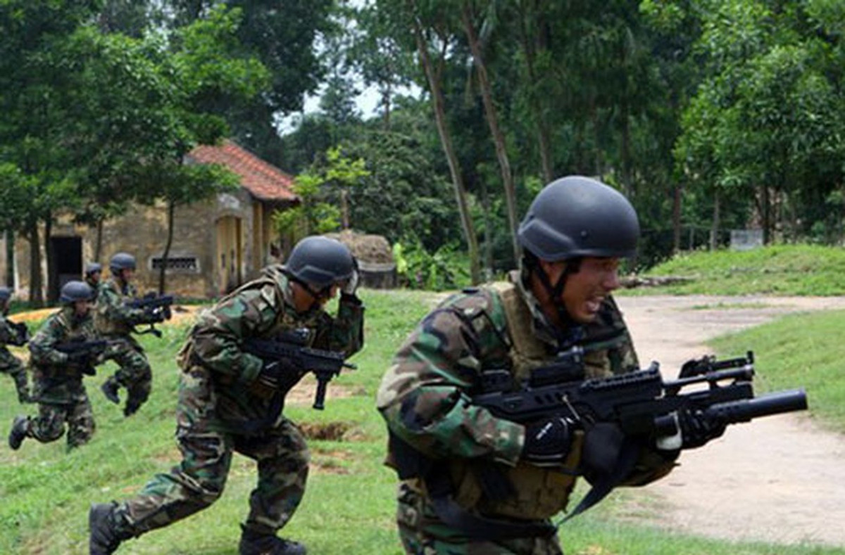 "Siêu súng trường tấn công" Tar-21 trang bị cho dân quân tự vệ - Hình 5 Trong quá trình hiện đại hóa trang bị và nâng cao năng lực chiến lực lượng Hải quân Đánh bộ Việt Nam luôn được Binh chủng Hải quân quan tâm đầu tư và tạo điều kiện ở mức cao nhất. Nguồn ảnh: QĐND.