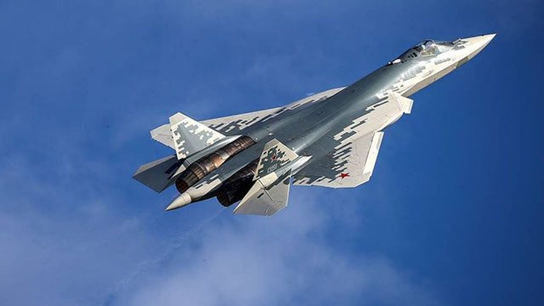 Năm 2025 sẽ là cột mốc có ý nghĩa lớn với Su-57, nếu chưa hoàn thiện được tính năng và dây chuyền lắp ráp không chạy được hết công suất thì triển vọng của chiếc Felon thực sự rất u ám.