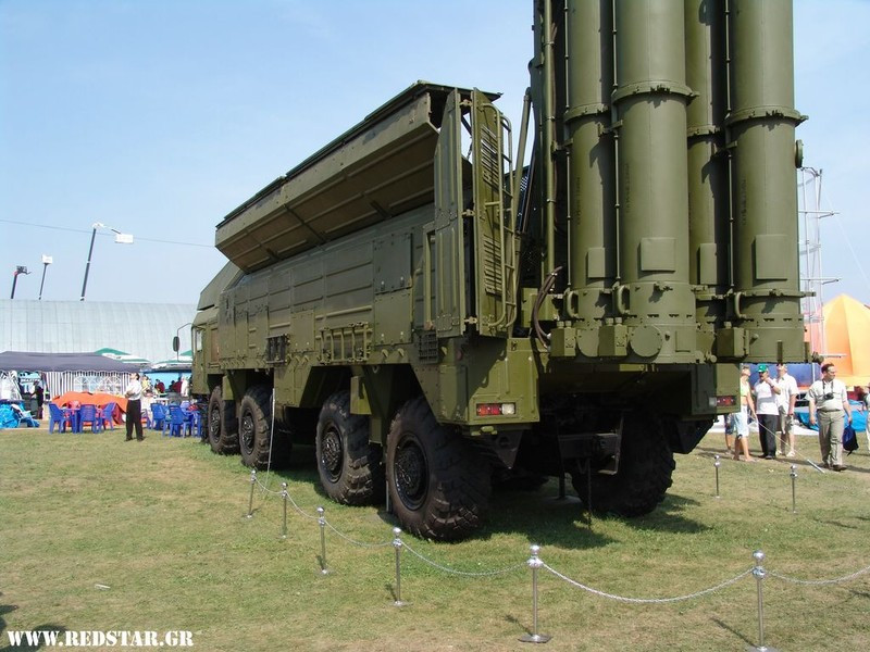 Nhưng ở đây không nên bỏ qua giả thuyết thứ hai đó là Hải quân Nga sẽ sử dụng bệ phóng thống nhất cho cả tên lửa hành trình chống hạm siêu thanh Onyx và Kalibr cùng lúc.