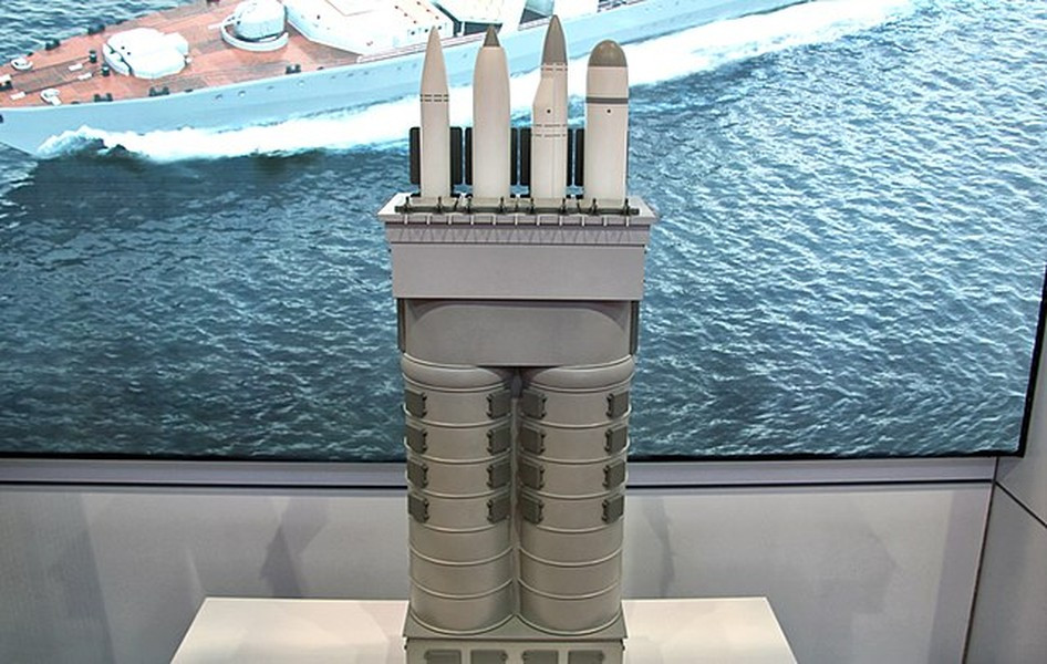 Nhưng có lẽ ở đây chúng ta đang nói về việc chế tạo các bệ phóng triển khai trên đất liền dành cho tên lửa hành trình Kalibr, vì vậy cần phân tích tất cả các phương án có thể xảy ra.