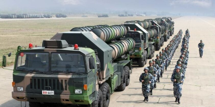 Mặc dù vẫn chưa được xác nhận, nhưng cũng có tin đồn rằng Maroc sẽ mua HQ-9B, trong khi Serbia chọn hệ thống HQ-22 tầm trung bất chấp áp lực từ phương Tây áp dụng các hệ thống theo tiêu chuẩn NATO.