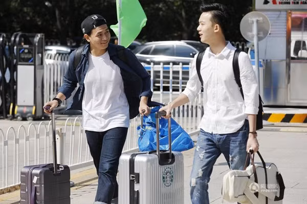 Các chàng sinh viên điển trai.