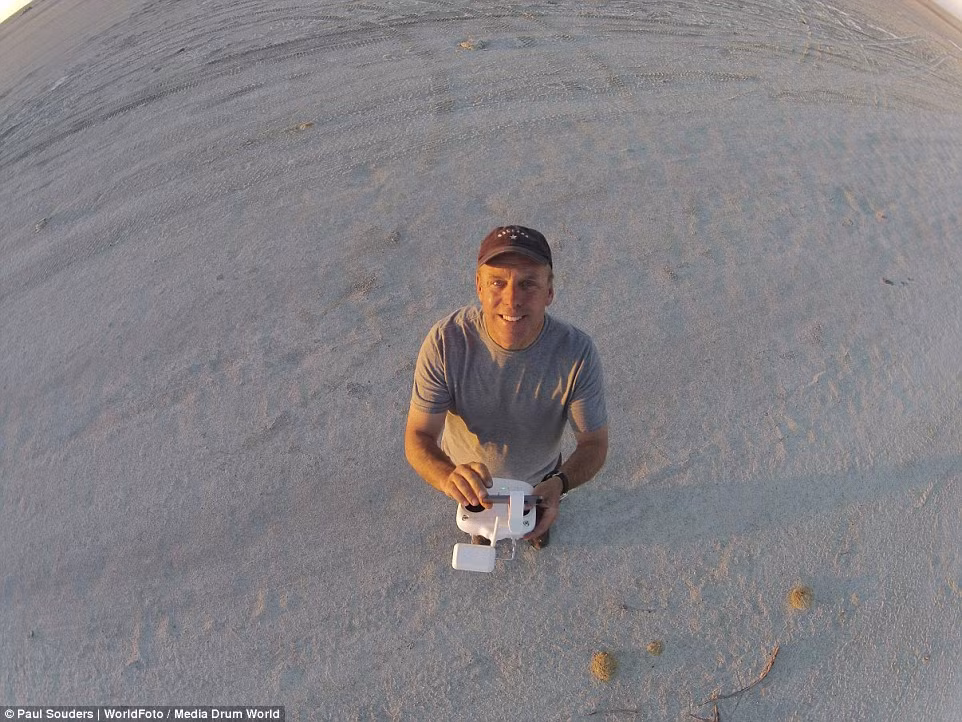 Nhiếp ảnh gia Paul Souders có hơn 30 kinh nghiệm đứng sau ống kính máy ảnh.