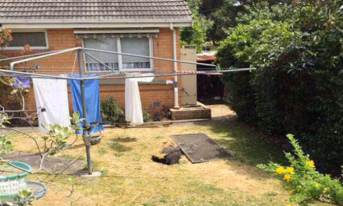 Ho tu than nuot chung nguoi phu nu dang phoi quan ao