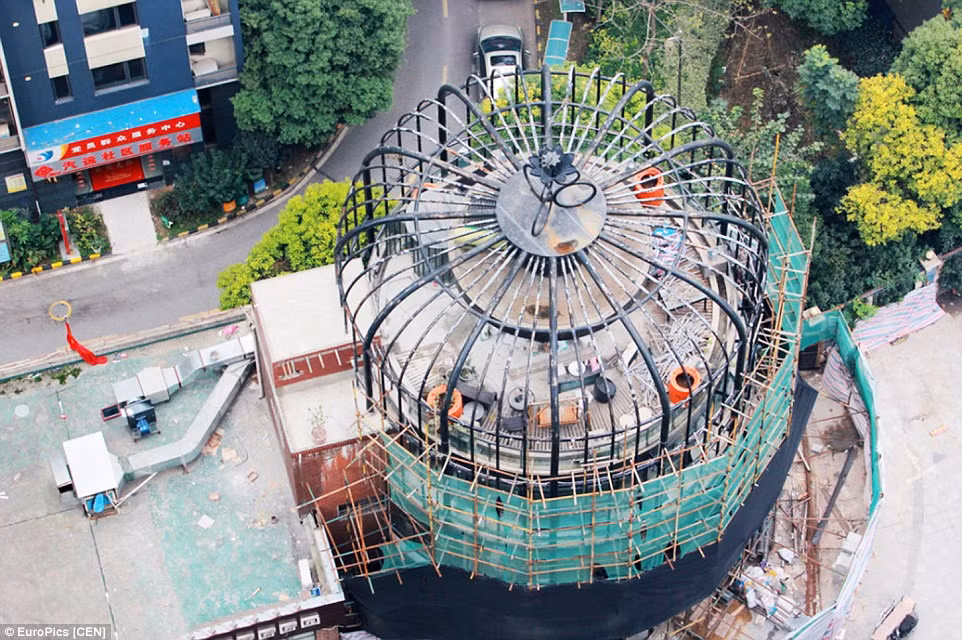 Kiến trúc hình lồng chim khổng lồ được xây dựng tại thành phố Vũ Hán.