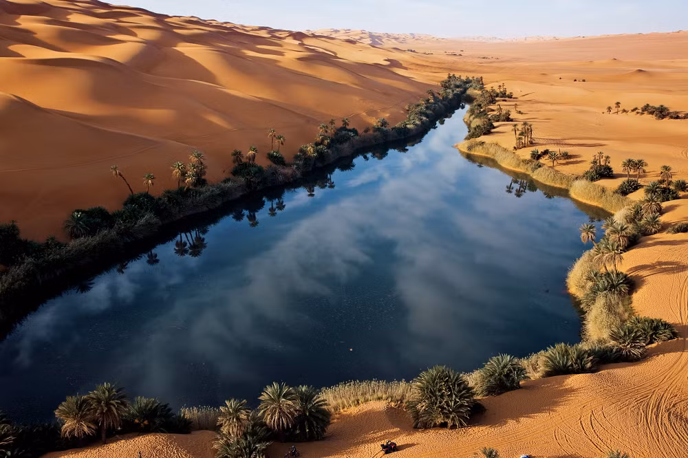 Sahara không chỉ là một vùng đất khắc nghiệt mà còn là một kho tàng về địa lý, lịch sử và văn hóa. Sự đa dạng và khả năng thích nghi của các loài sinh vật ở đây là minh chứng cho sức mạnh của thiên nhiên. Dù là một sa mạc khô cằn, Sahara vẫn luôn là một nguồn cảm hứng và khám phá không ngừng cho con người. (Ảnh:National Geographic)