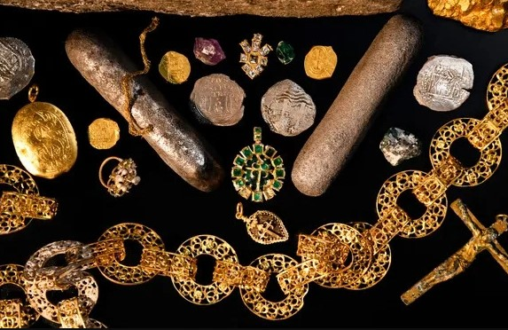 Trong hơn 350 năm qua, nhiều cuộc mò tìm kho báu đã được thực hiện bởi các đội thám hiểm từ nhiều quốc gia, nhưng thông tin về các hiện vật tìm thấy thường bị giữ kín và phân tán. (Ảnh:Người đưa tin)