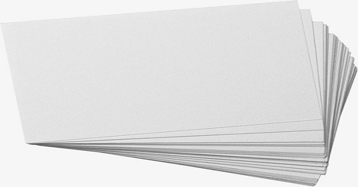 3. Giấy (khoảng 105 TCN): Giấy là phát minh của người Trung Quốc, giúp cho việc lưu trữ và truyền tải thông tin trở nên dễ dàng hơn. Nhờ có giấy, sách vở được sản xuất rộng rãi, góp phần quan trọng trong việc phổ biến kiến thức và văn hóa.