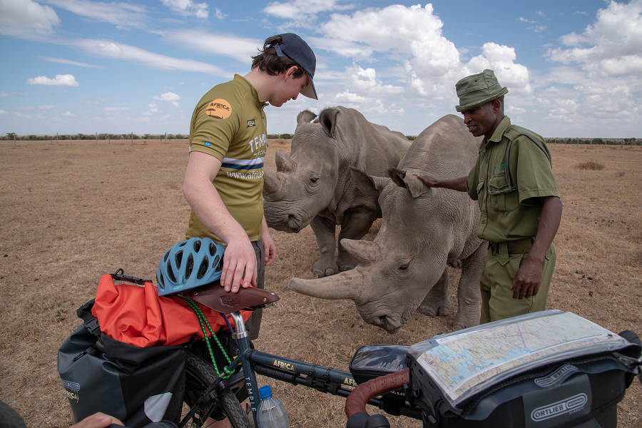 Mặc dù công nghệ sinh học mang lại hy vọng, con đường để phục hồi quần thể tê giác trắng phương Bắc vẫn còn dài và đầy thử thách. (Ảnh: Explorers Against Extinction)