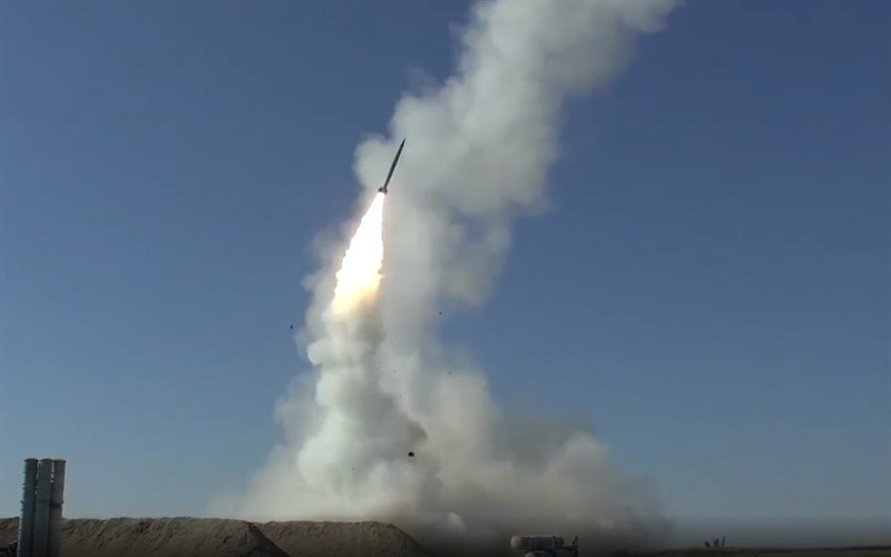 Kavkaz-2020 được thực hiện nhằm giúp các bên tham gia tăng cường khả năng đối phó với những cuộc xâm nhập đường không từ bên ngoài. Theo Phó Tổng tham mưu trưởng thứ nhất Quân đội Nga, Sergei Rudskoy, cường độ do thám trên không gần bán đảo Crimea đã tăng lên rất cao, so với tháng 9 năm ngoái, đã tăng 61%.