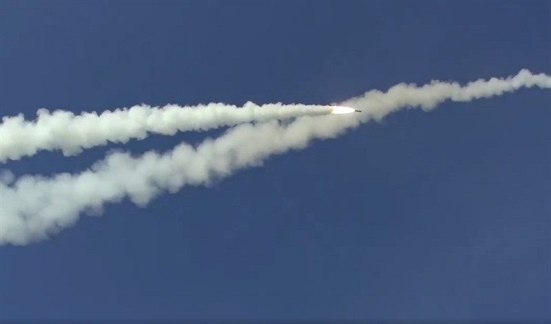 Rudskoy tiết lộ, 44 máy bay trinh sát nước ngoài đã được ghi nhận áp sát không phận của Nga chỉ trong một tuần. Chỉ riêng trong ngày 4 tháng 9, đã có 5 máy bay trinh sát đã đồng thời bay qua Biển Đen. Khoảng cách tiếp cận tối thiểu của chúng tới biên giới Nga là 15 km.